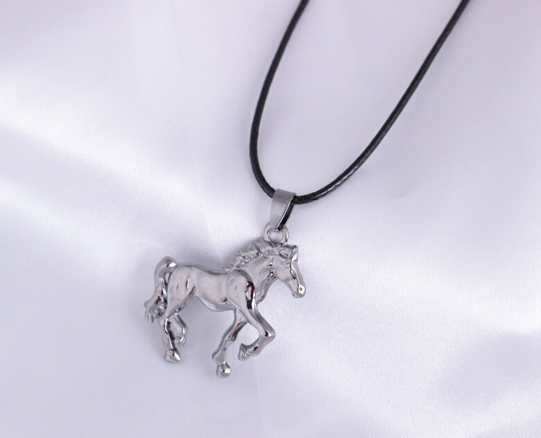 Fashion short leather cord horse pendant